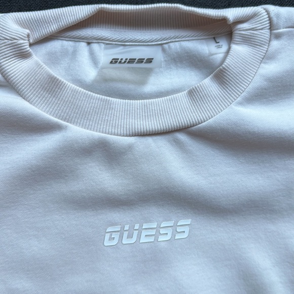 GUESS Cream Beige Crew Neck Cropped Sweater (Size L) - Picture 2 of 8
